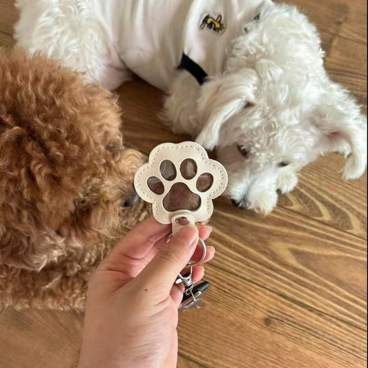 🔥Last Day Promotion 60% OFF🔥 Leather keychain to remember your pet 🐾 Keep the memory close to you always